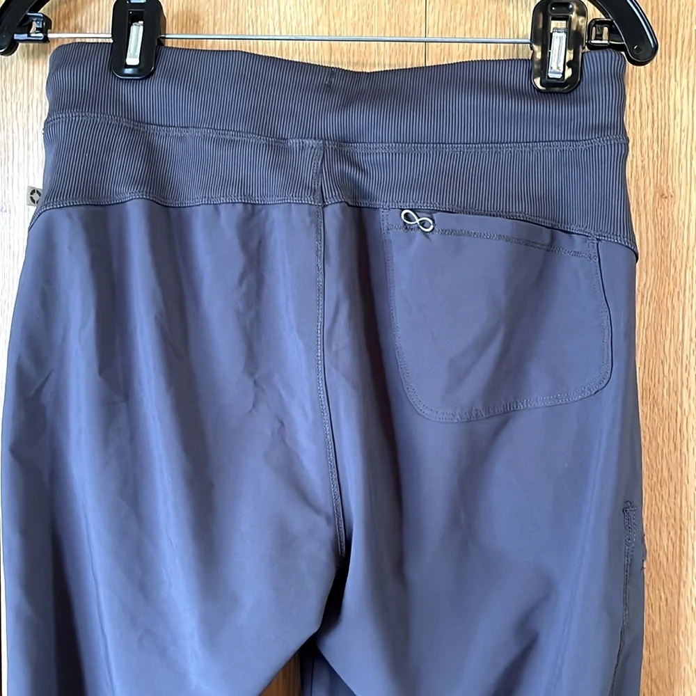 Cherokee Infinity M pull on nursing scrub pants drawstring waist ankles gray EUC